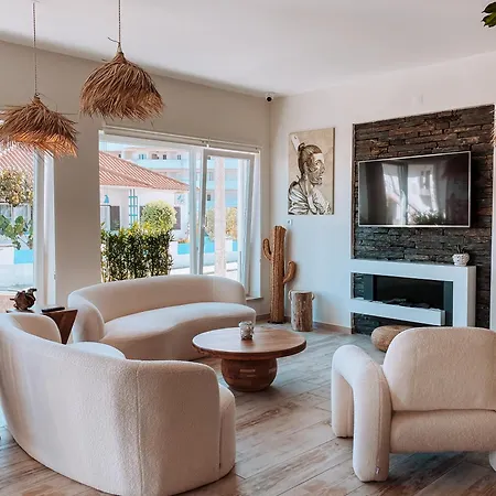 Captain Cook Ahoy Hotel