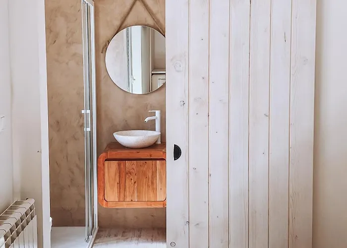 Captain Cook Ahoy Hotel