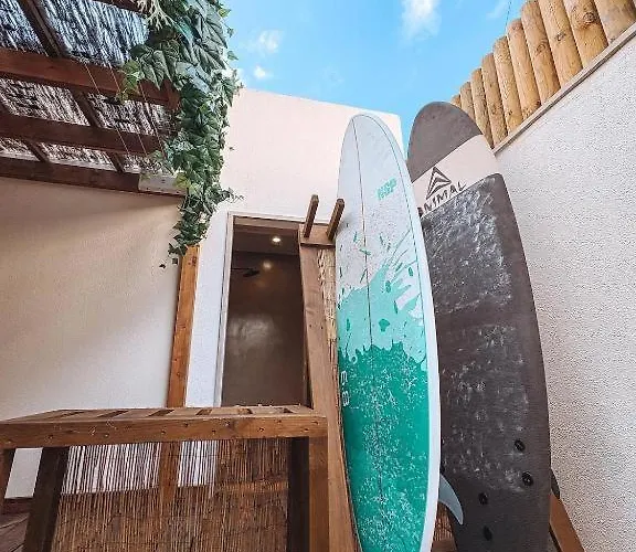 Captain Cook Ahoy Hotel *