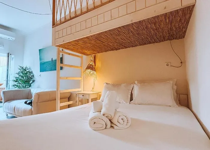 Captain Cook Ahoy Hotel Praia da Lourinhã