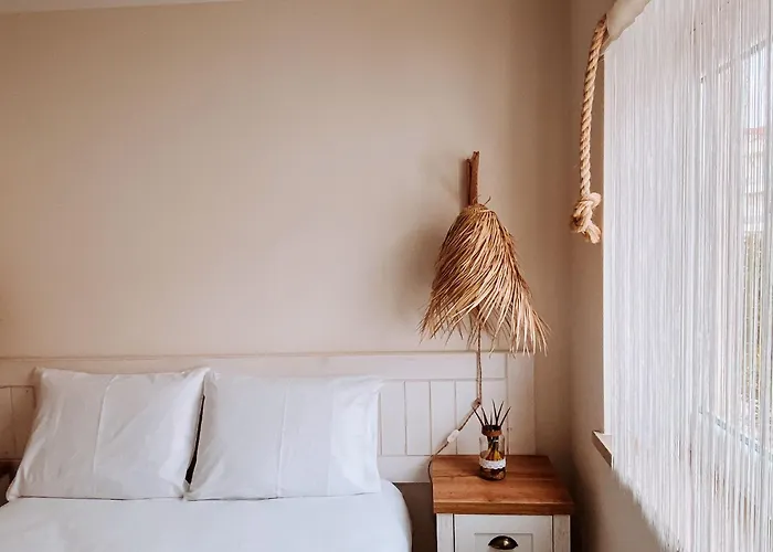 Captain Cook Ahoy * Praia da Lourinha