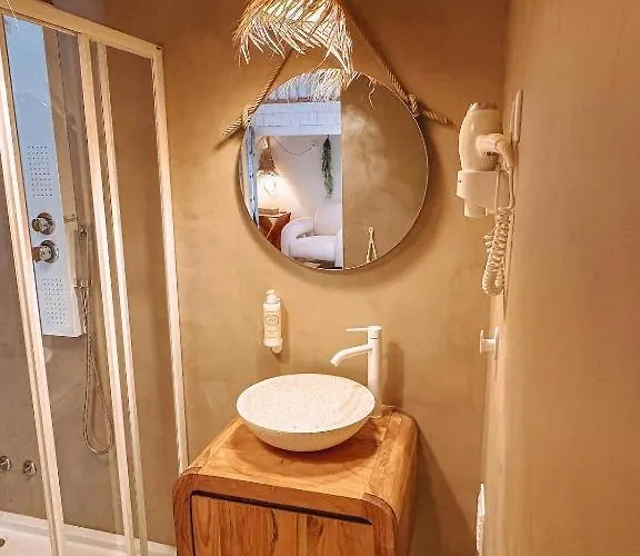 Captain Cook Ahoy Praia da Lourinha