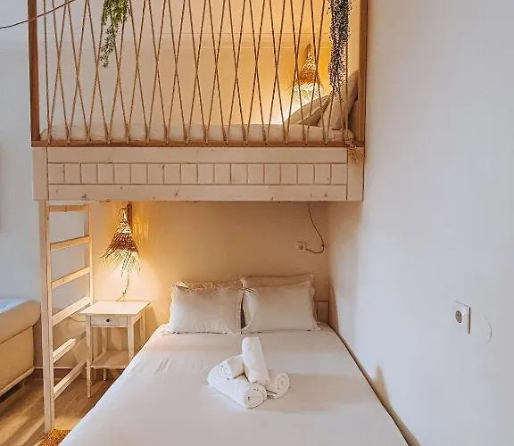 Captain Cook Ahoy Praia da Lourinha