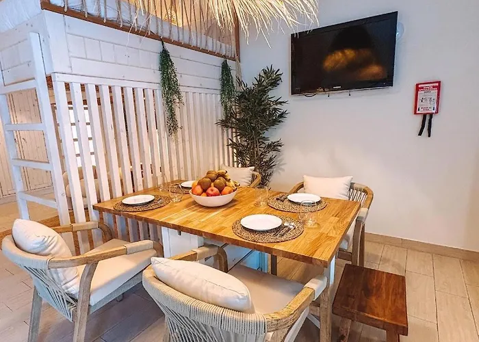 Captain Cook Ahoy Praia da Lourinha